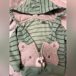 Carters size 12 months. Smoke free home!